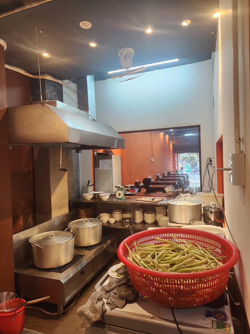 Cần sang quán ăn MTĐ  Điện Biên Phủ P. Đakao Quận 1 